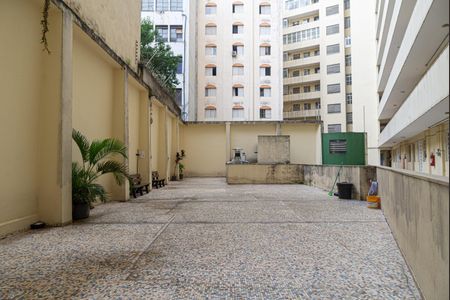 Apartamento à venda com 52m², 1 quarto e sem vagaÁrea comum - Espaço PET
