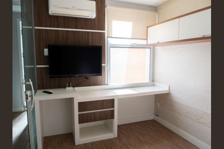 Casa de condomínio para alugar com 300m², 4 quartos e 2 vagas