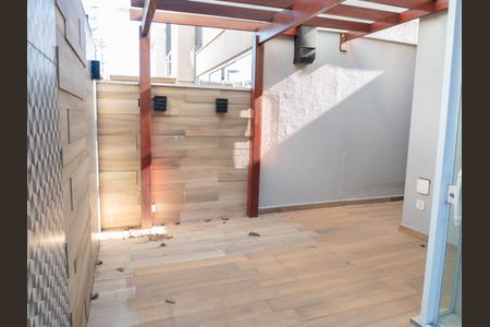 Casa de condomínio para alugar com 300m², 4 quartos e 2 vagas