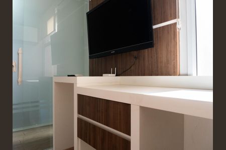 Casa de condomínio para alugar com 300m², 4 quartos e 2 vagas