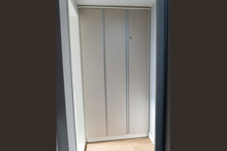 Casa de condomínio para alugar com 300m², 4 quartos e 2 vagas