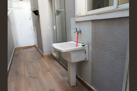 Casa de condomínio para alugar com 300m², 4 quartos e 2 vagas