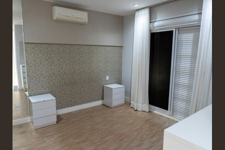 Casa de condomínio para alugar com 300m², 4 quartos e 2 vagas