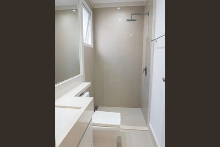 Casa de condomínio para alugar com 300m², 4 quartos e 2 vagas
