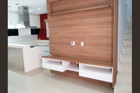 Casa de condomínio para alugar com 300m², 4 quartos e 2 vagas