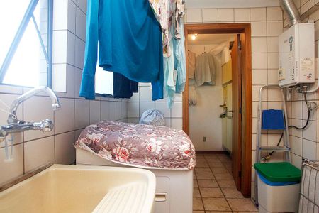 Apartamento à venda com 180m², 4 quartos e 3 vagasÁrea de Serviço + Despensa