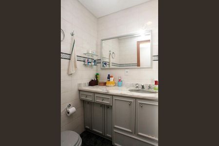 Apartamento à venda com 180m², 4 quartos e 3 vagasBanheiro 2