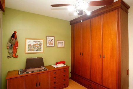 Apartamento à venda com 180m², 4 quartos e 3 vagasQuarto 3