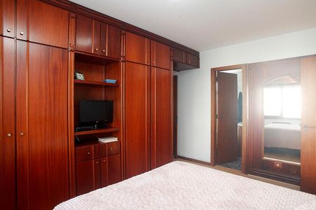 Apartamento à venda com 180m², 4 quartos e 3 vagasQuarto 1 Suíte