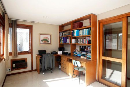 Apartamento à venda com 180m², 4 quartos e 3 vagasQuarto 4