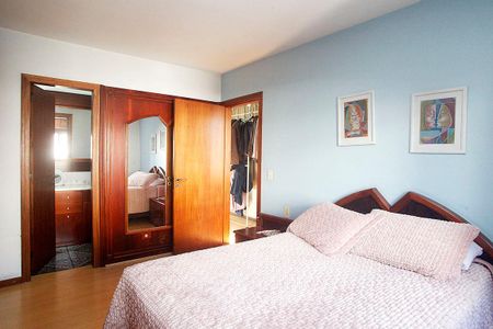 Apartamento à venda com 180m², 4 quartos e 3 vagasQuarto 1 Suíte