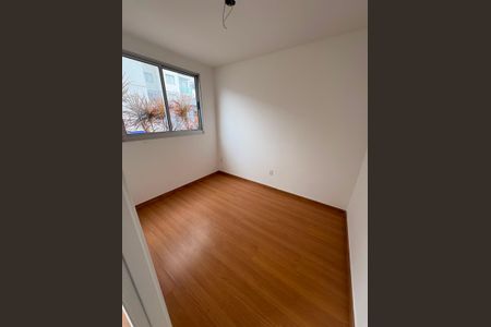 Quarto de apartamento à venda com 1 quarto, 41m² em Irajá, Rio de Janeiro