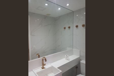 Banheiro de apartamento à venda com 1 quarto, 60m² em Icaraí, Niterói