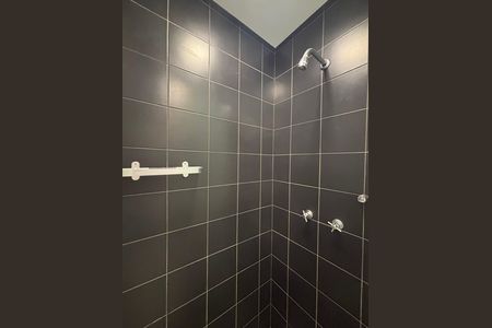 Apartamento à venda com 43m², 1 quarto e 1 vaga Apartamento à venda com 43m², 1 quarto e 1 vagaBanheiro da Suíte