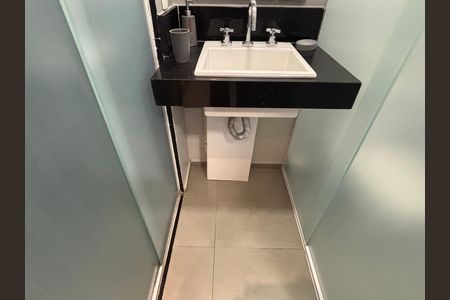 Apartamento à venda com 43m², 1 quarto e 1 vaga Apartamento à venda com 43m², 1 quarto e 1 vagaBanheiro da Suíte