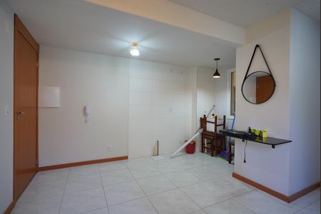 Sala - cozinha  de apartamento para alugar com 1 quarto, 30m² em Hípica, Porto Alegre