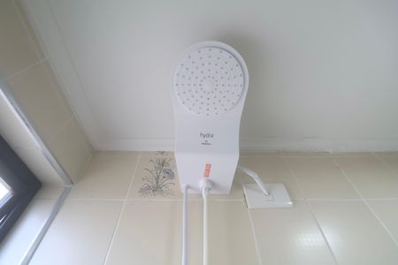 Banheiro Suíte de apartamento para alugar com 2 quartos, 70m² em Balneario Cidade Atlantica, Guarujá