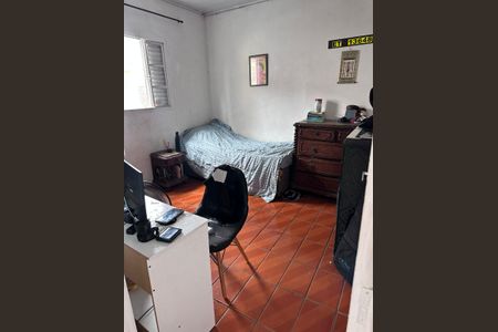 Quarto de casa para alugar com 2 quartos, 200m² em Vila Romero, São Paulo