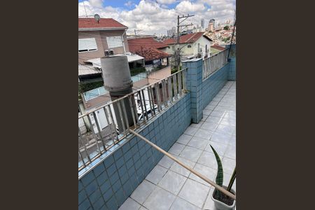 Área externa de casa para alugar com 2 quartos, 200m² em Vila Romero, São Paulo