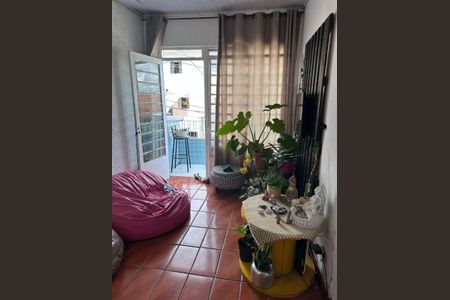 Sala de casa para alugar com 2 quartos, 200m² em Vila Romero, São Paulo