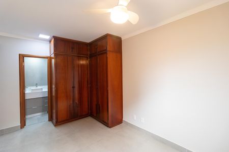 Apartamento à venda com 94m², 3 quartos e 2 vagas Apartamento à venda com 94m², 3 quartos e 2 vagasSuíte