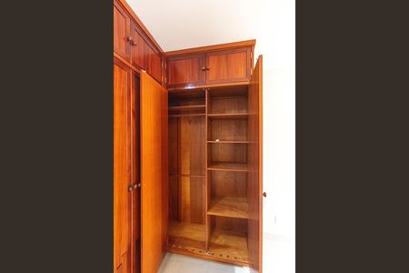 Apartamento à venda com 94m², 3 quartos e 2 vagas Apartamento à venda com 94m², 3 quartos e 2 vagasSuíte - Armário