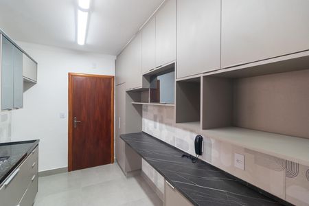 Apartamento à venda com 94m², 3 quartos e 2 vagas Apartamento à venda com 94m², 3 quartos e 2 vagasCozinha