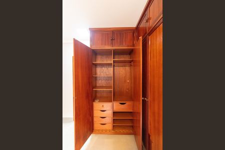 Apartamento à venda com 94m², 3 quartos e 2 vagas Apartamento à venda com 94m², 3 quartos e 2 vagasSuíte - Armário