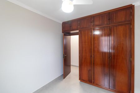 Apartamento à venda com 94m², 3 quartos e 2 vagas Apartamento à venda com 94m², 3 quartos e 2 vagasQuarto 02
