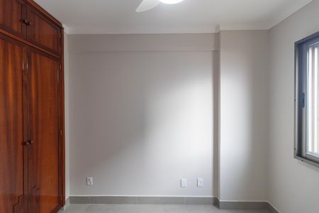 Apartamento à venda com 94m², 3 quartos e 2 vagas Apartamento à venda com 94m², 3 quartos e 2 vagasQuarto 02