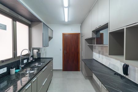 Apartamento à venda com 94m², 3 quartos e 2 vagas Apartamento à venda com 94m², 3 quartos e 2 vagasCozinha