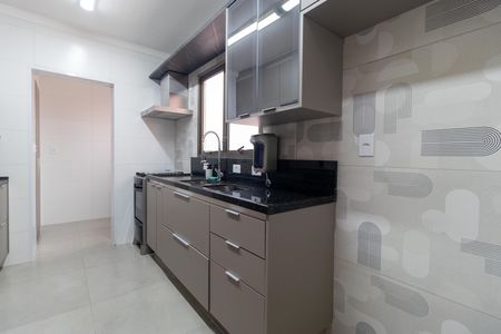 Apartamento à venda com 94m², 3 quartos e 2 vagas Apartamento à venda com 94m², 3 quartos e 2 vagasCozinha