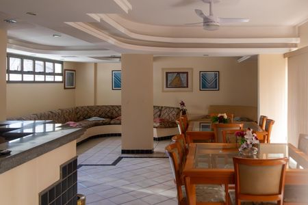 Apartamento à venda com 94m², 3 quartos e 2 vagas Apartamento à venda com 94m², 3 quartos e 2 vagasÁrea comum - Salão de festas