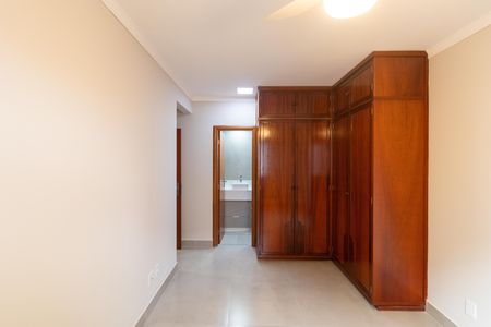 Apartamento à venda com 94m², 3 quartos e 2 vagas Apartamento à venda com 94m², 3 quartos e 2 vagasSuíte