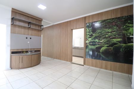 Sala de casa para alugar com 4 quartos, 186m² em Segismundo Pereira, Uberlândia