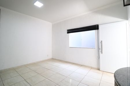 Sala de casa para alugar com 4 quartos, 186m² em Segismundo Pereira, Uberlândia