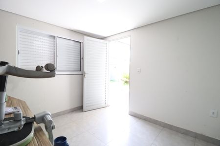 Casa para alugar com 186m², 4 quartos e 3 vagasQuarto 5 - Edícula