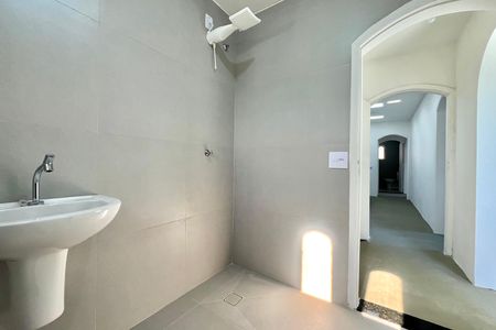 Casa para alugar com 184m², 3 quartos e 3 vagas Casa para alugar com 184m², 3 quartos e 3 vagasBanheiro da Suíte 3