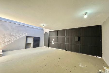 Casa para alugar com 184m², 3 quartos e 3 vagas Casa para alugar com 184m², 3 quartos e 3 vagasGaragem