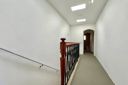 Casa para alugar com 184m², 3 quartos e 3 vagas Casa para alugar com 184m², 3 quartos e 3 vagasCorredor