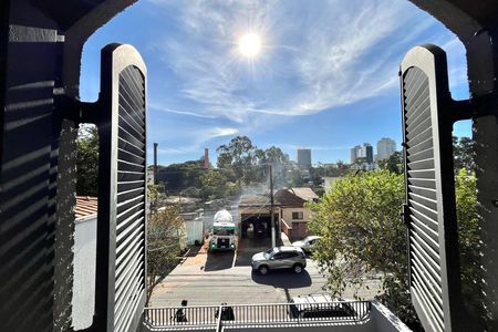 Casa para alugar com 184m², 3 quartos e 3 vagas Casa para alugar com 184m², 3 quartos e 3 vagasVista da Suíte 3