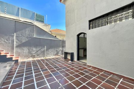 Casa para alugar com 184m², 3 quartos e 3 vagas Casa para alugar com 184m², 3 quartos e 3 vagasQuintal