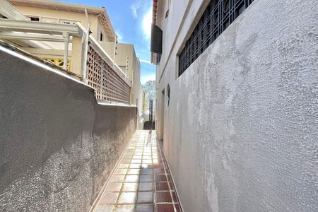 Casa para alugar com 184m², 3 quartos e 3 vagas Casa para alugar com 184m², 3 quartos e 3 vagasÁrea externa