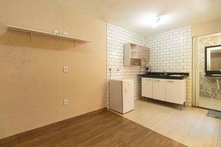 Studio para alugar com 20m², 0 quarto e sem vaga Studio para alugar com 20m², 0 quarto e sem vagaStudio