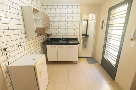 Studio para alugar com 20m², 0 quarto e sem vaga Studio para alugar com 20m², 0 quarto e sem vagaCozinha