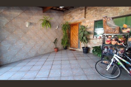 Garagem  de casa à venda com 2 quartos, 133m² em Jardim Sao Caetano, São Caetano do Sul
