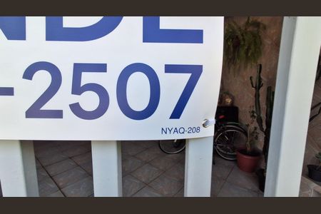 Casa à venda com 133m², 2 quartos e 2 vagasCódigo plaquinha NYAQ-208