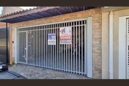 Fachada  de casa à venda com 2 quartos, 133m² em Jardim Sao Caetano, São Caetano do Sul