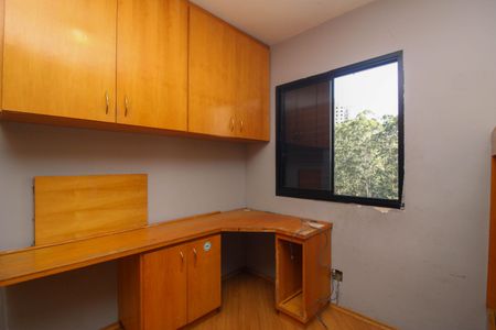 Quarto 2 de apartamento para alugar com 2 quartos, 56m² em Jardim Wanda, Taboão da Serra