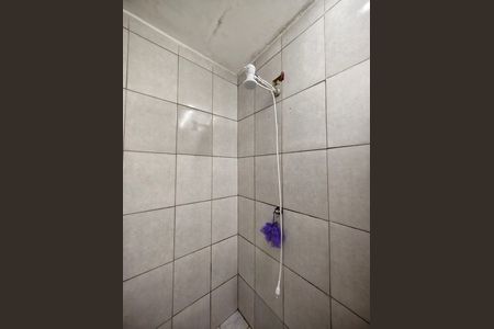 Casa à venda com 100m², 2 quartos e 2 vagas Casa à venda com 100m², 2 quartos e 2 vagasBanheiro social